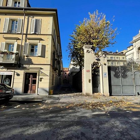 Tra I Tetti E Il Cielo Apartment Turin Bagian luar foto