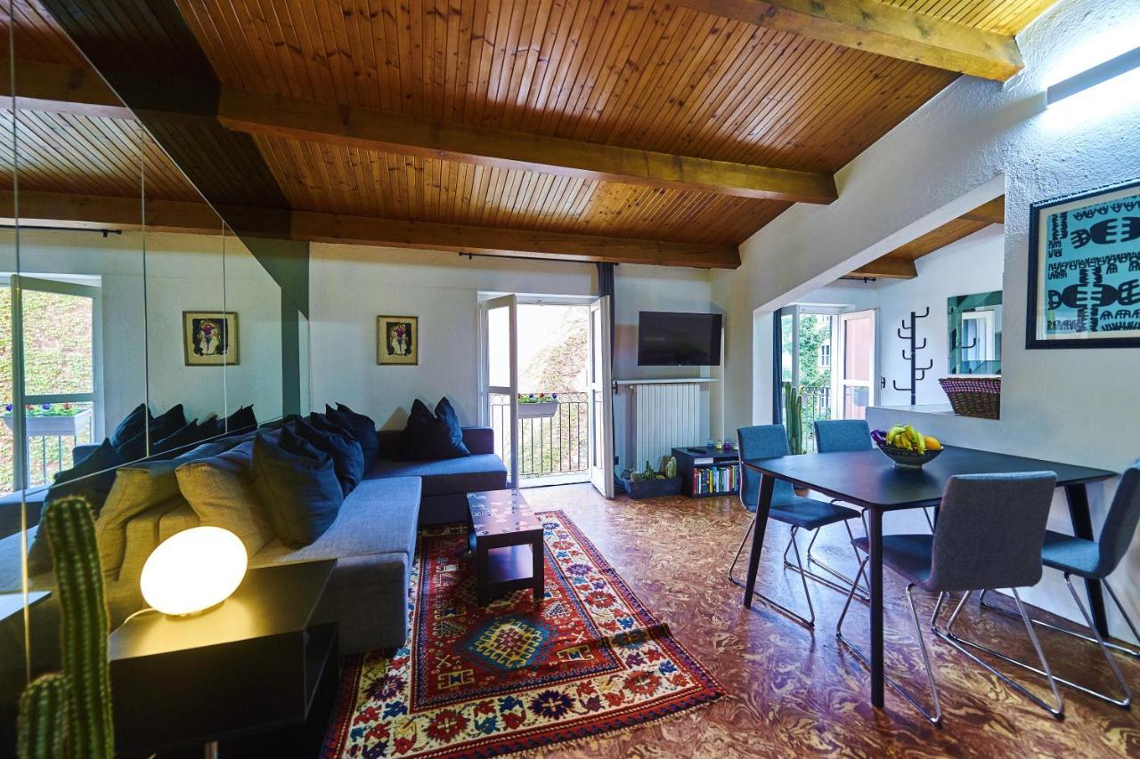 Tra I Tetti E Il Cielo Apartment Turin Bagian luar foto