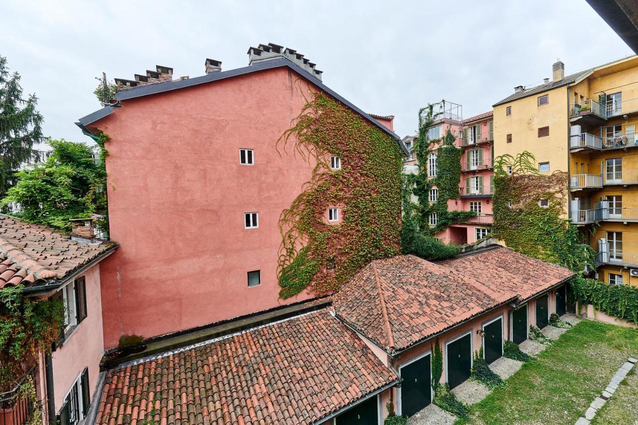 Tra I Tetti E Il Cielo Apartment Turin Bagian luar foto